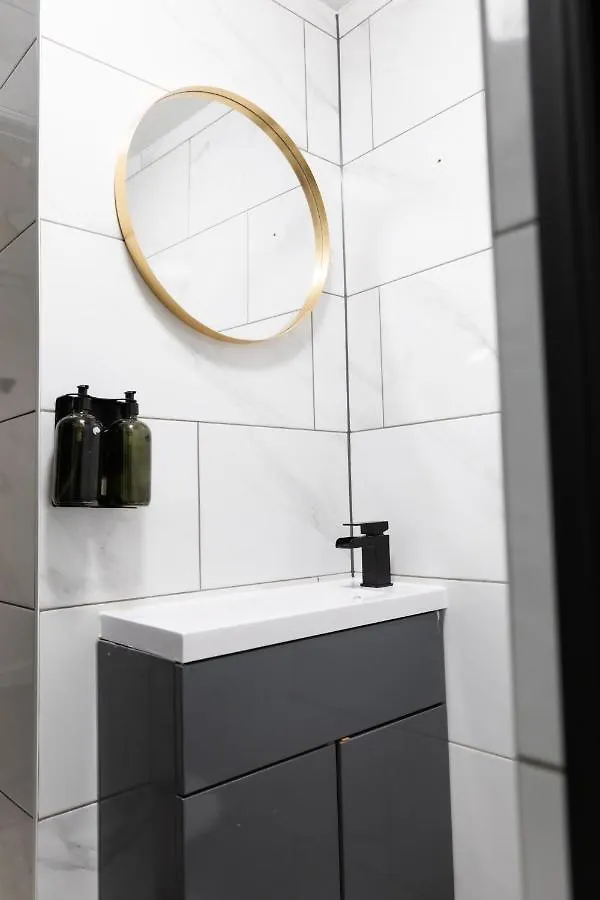 Chic Urban 2 Bedroom Apartments Cardiff