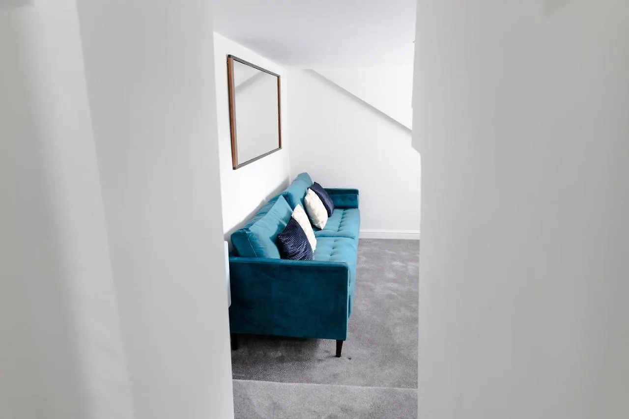 Chic Urban 2 Bedroom Apartments Cardiff