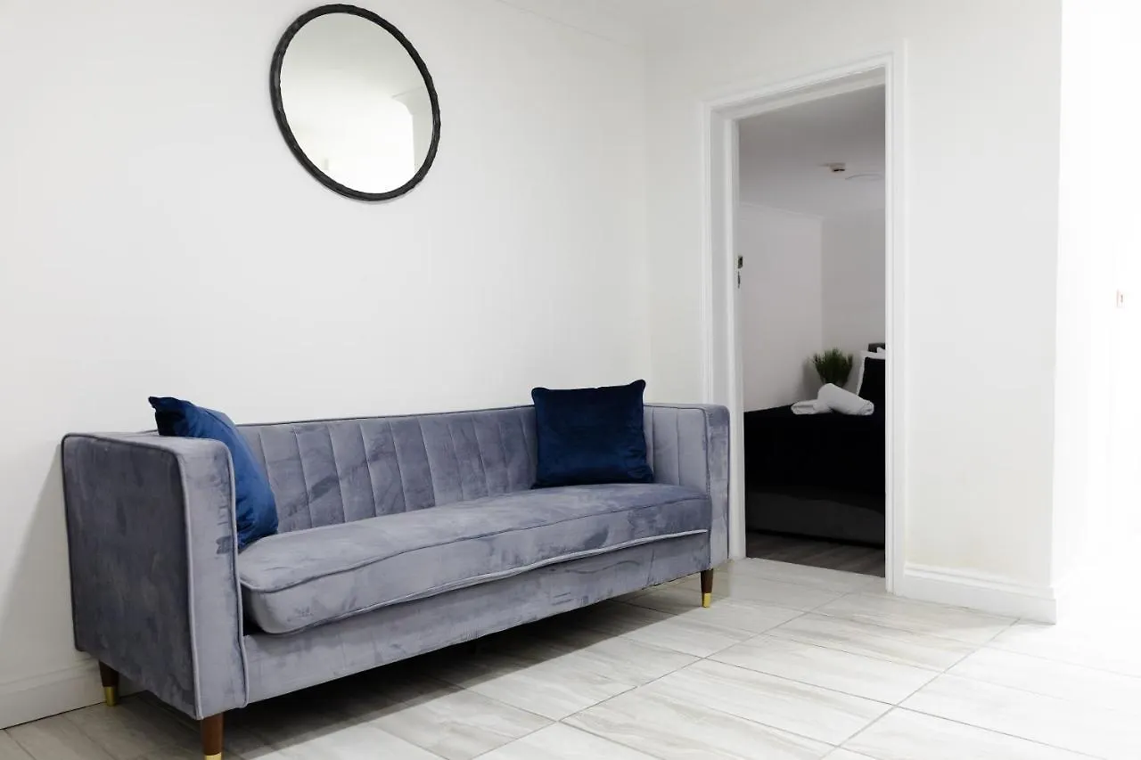 Chic Urban 2 Bedroom Apartments Cardiff United Kingdom