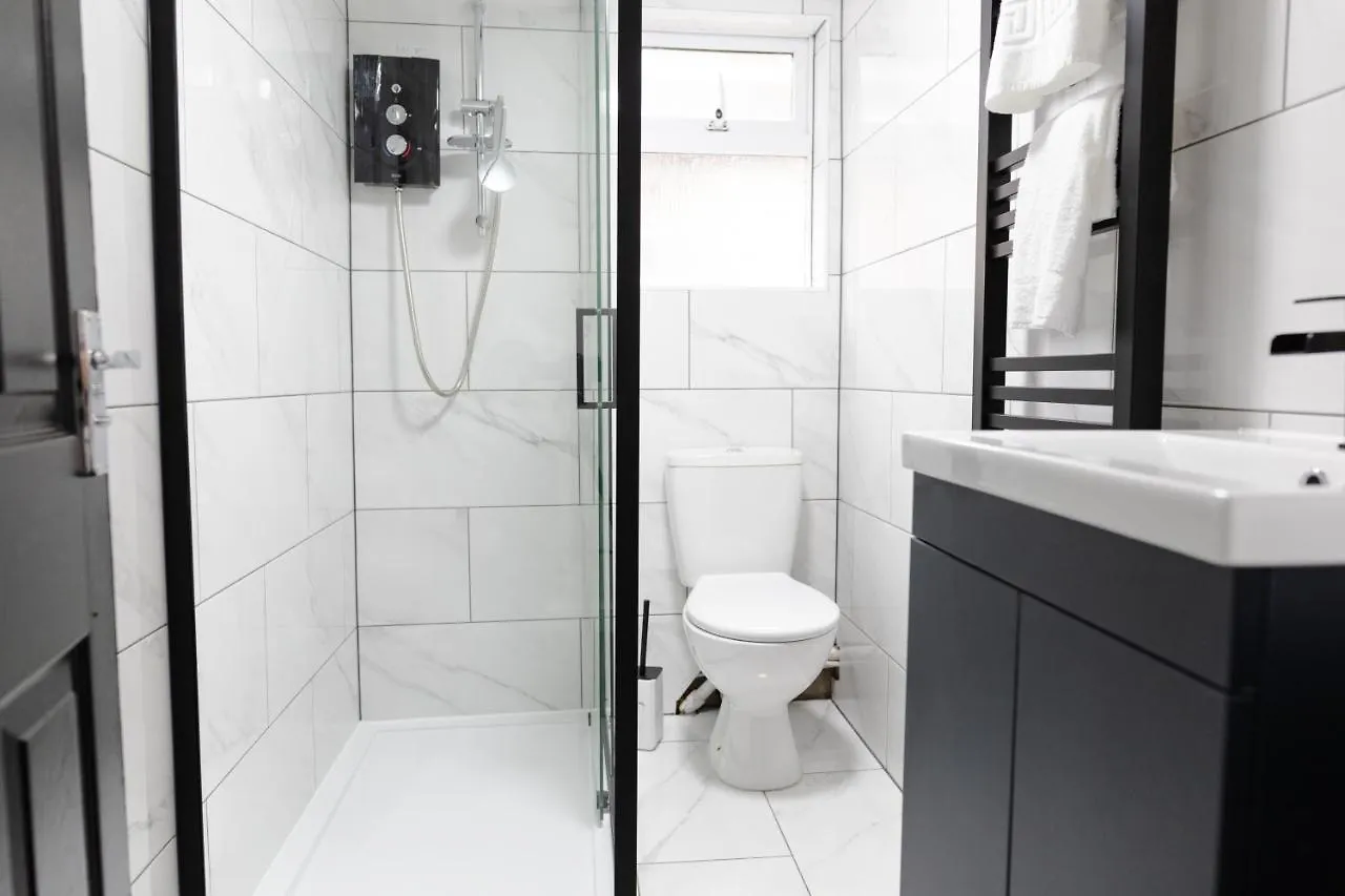 Chic Urban 2 Bedroom Apartments Cardiff United Kingdom