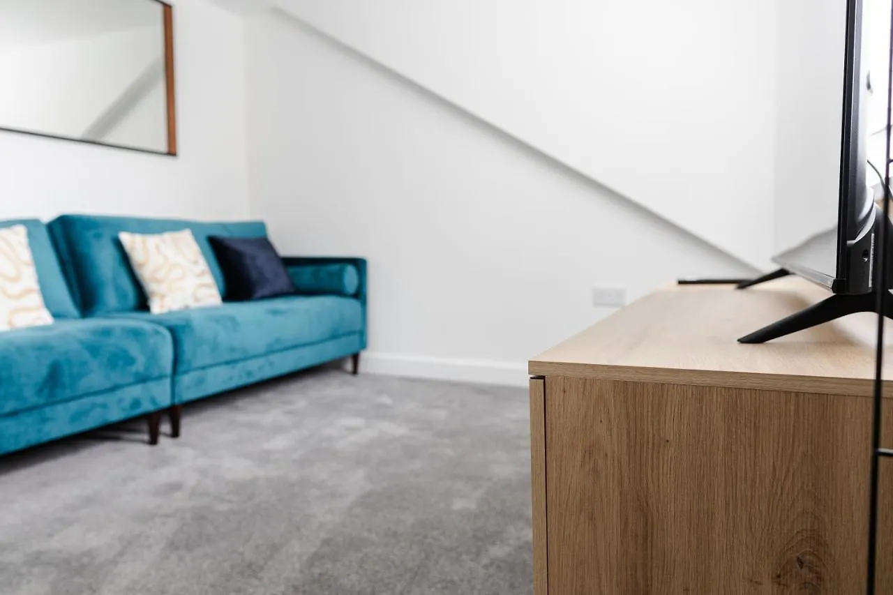 Chic Urban 2 Bedroom Apartments Cardiff