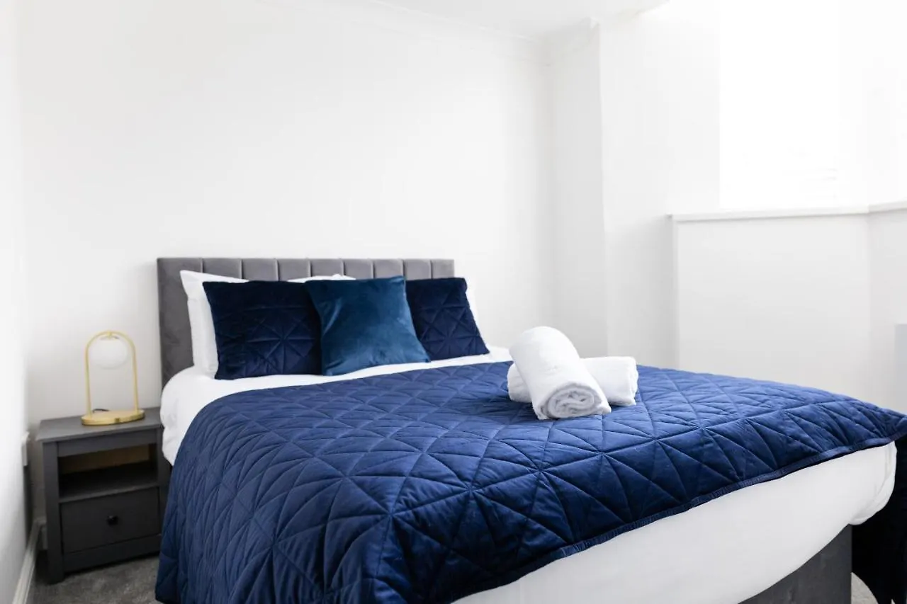 Chic Urban 2 Bedroom Apartments Cardiff United Kingdom